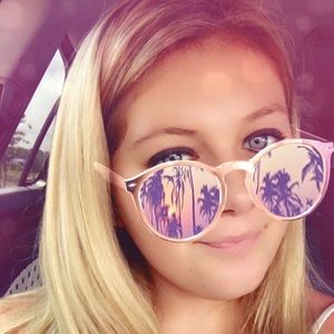 Meet your Posher, Mckenna